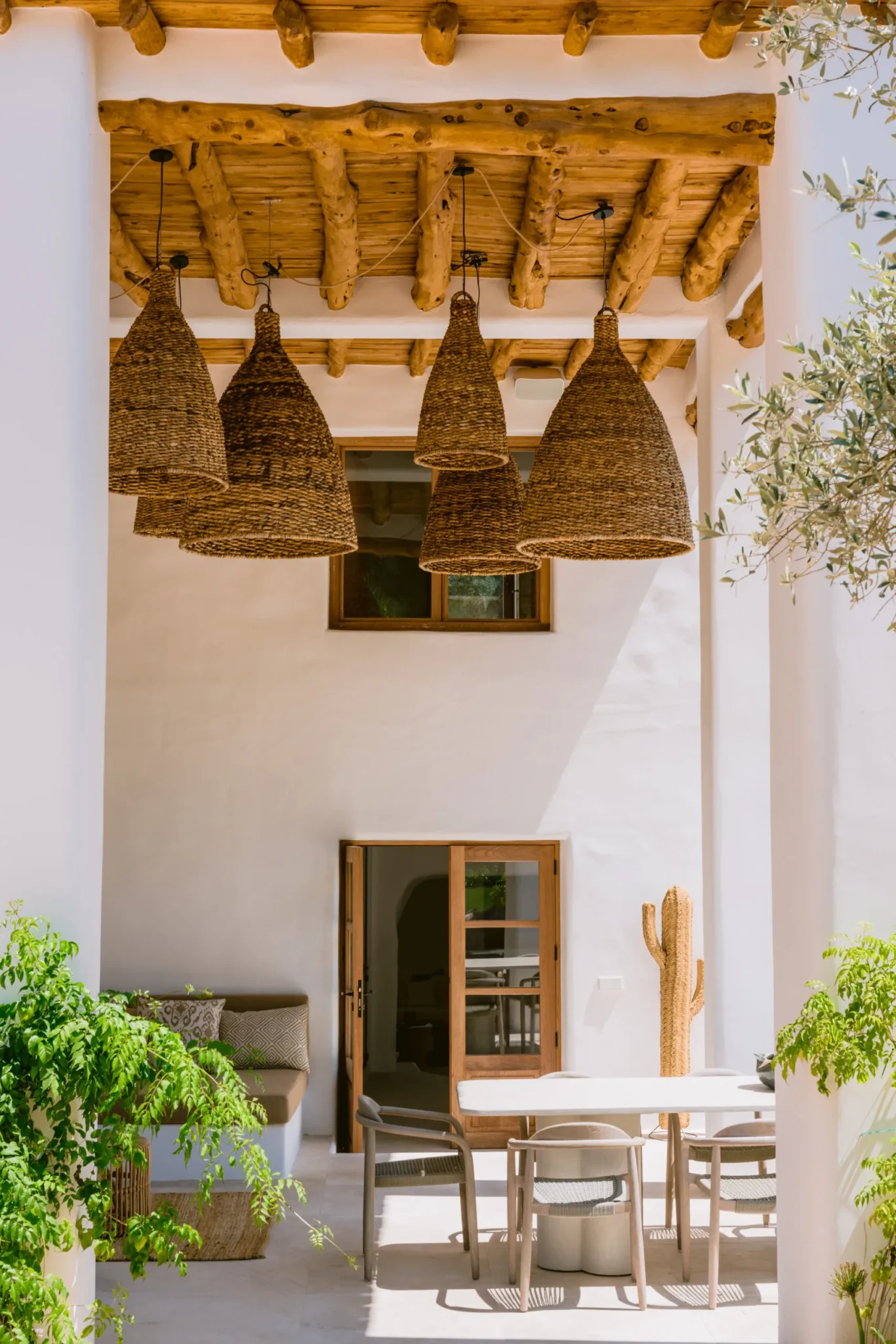 FINCA MIRA