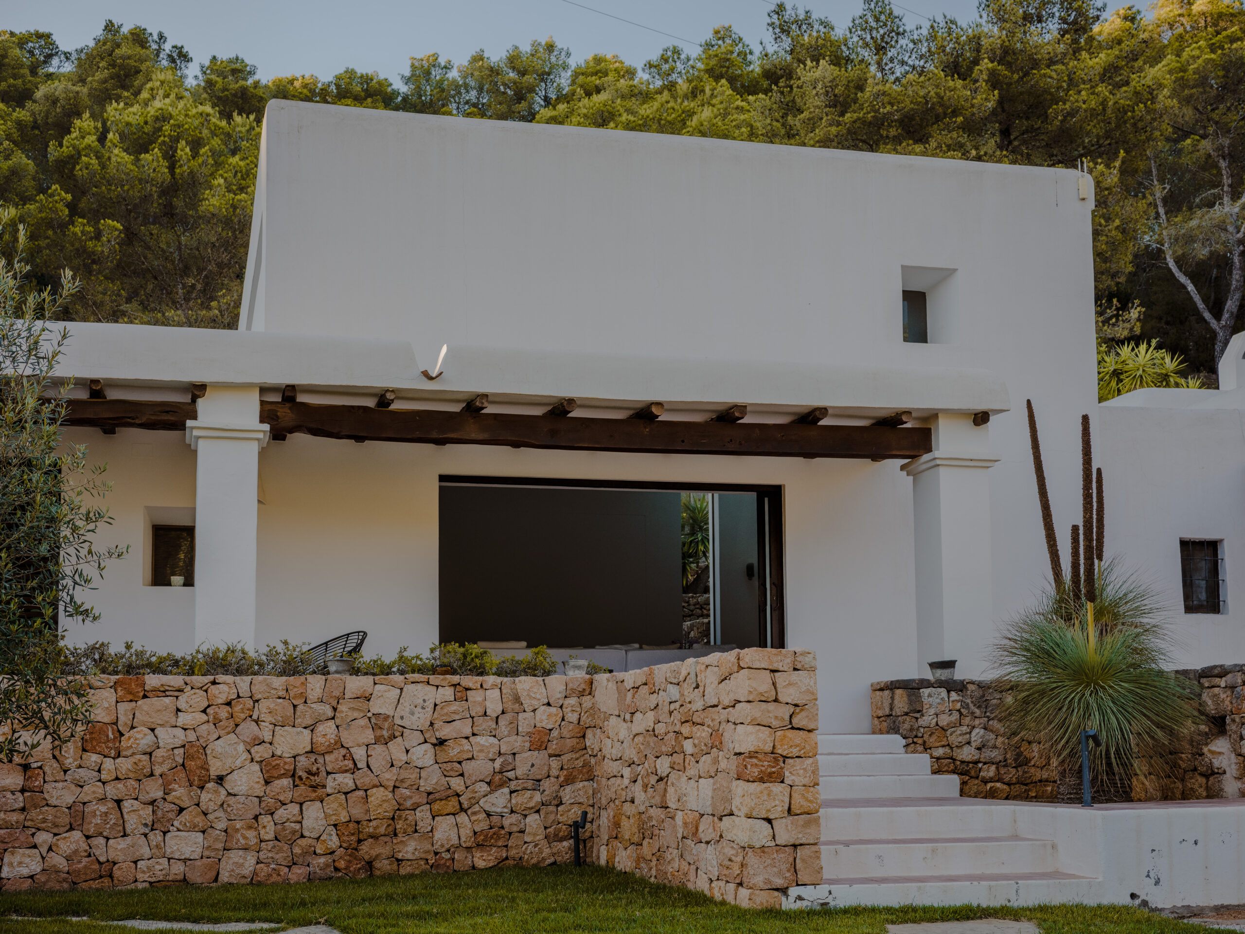CAN NIKITA LUXURY