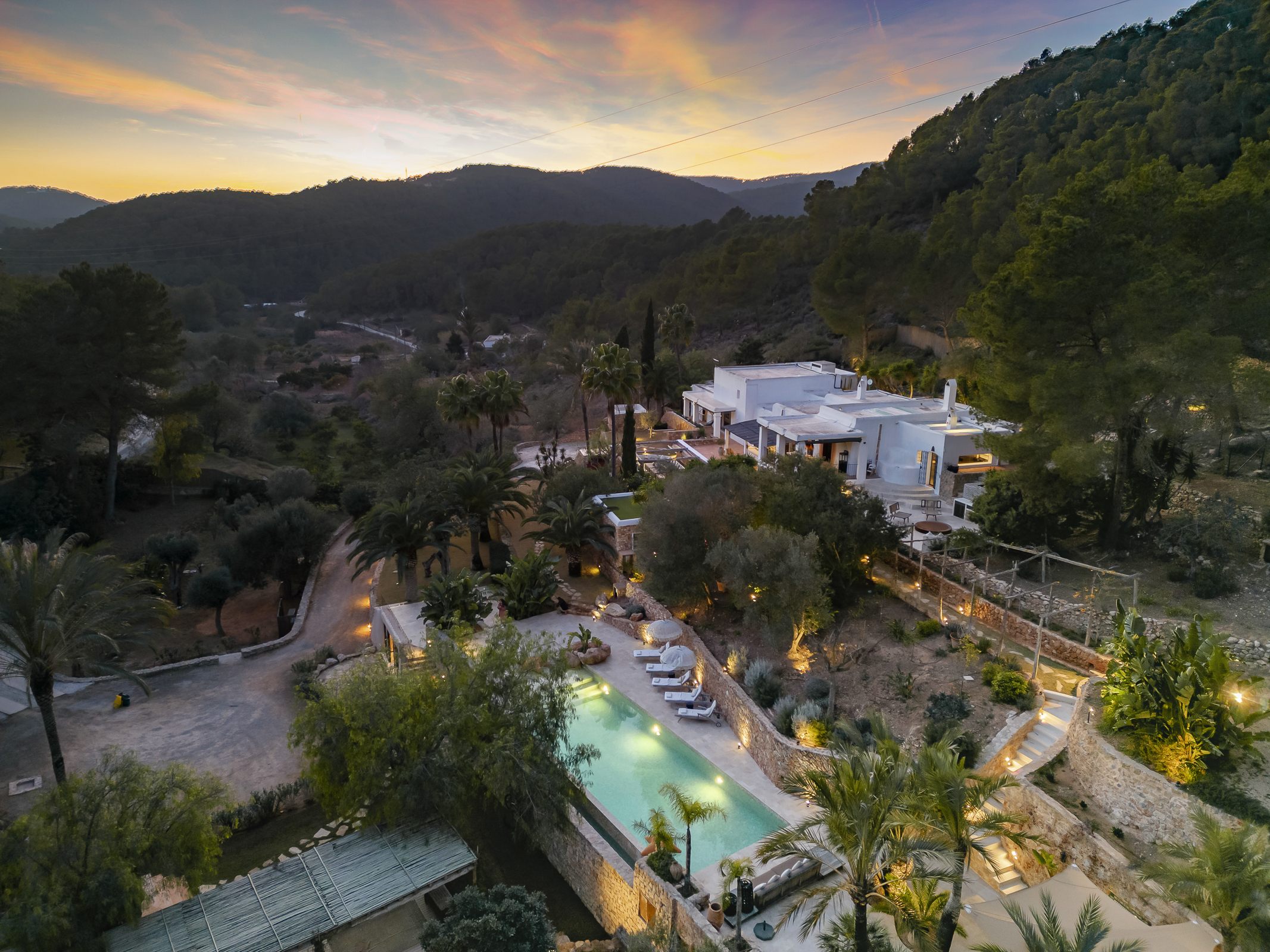 CAN NIKITA LUXURY