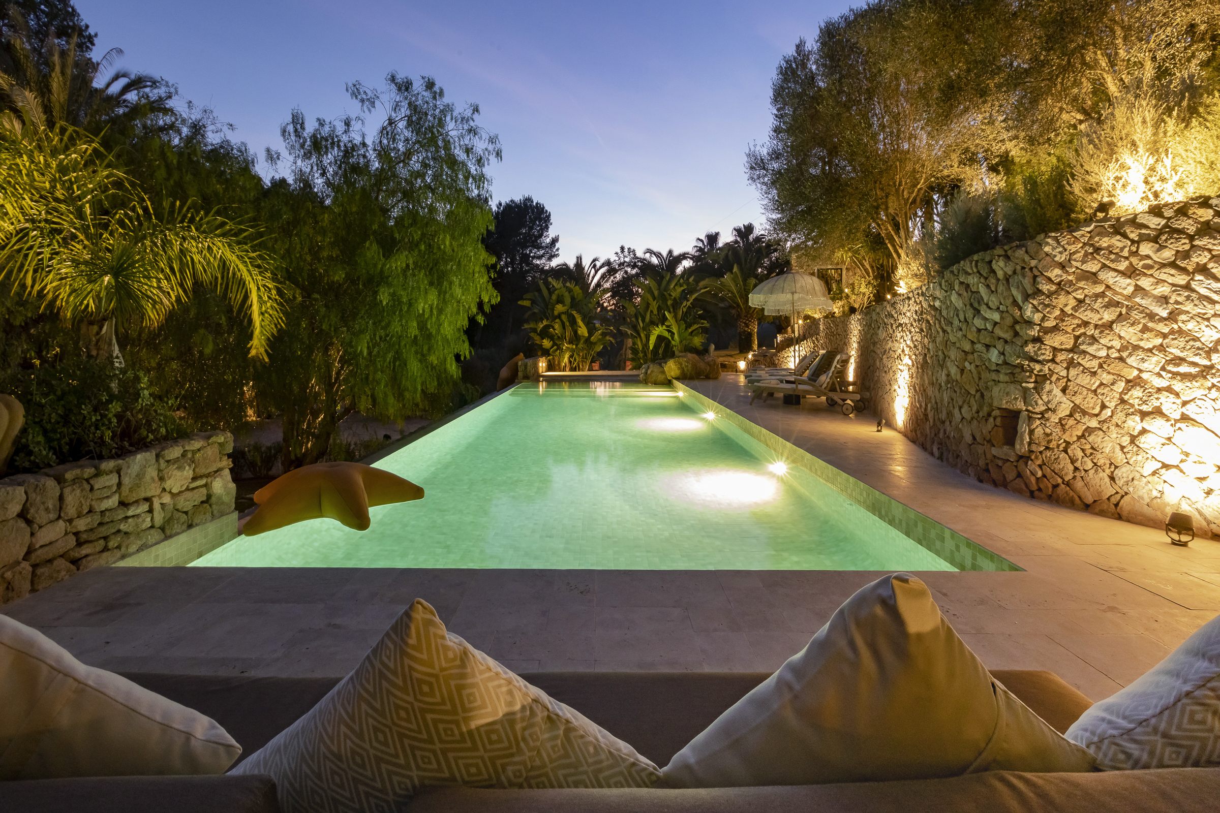 CAN NIKITA LUXURY