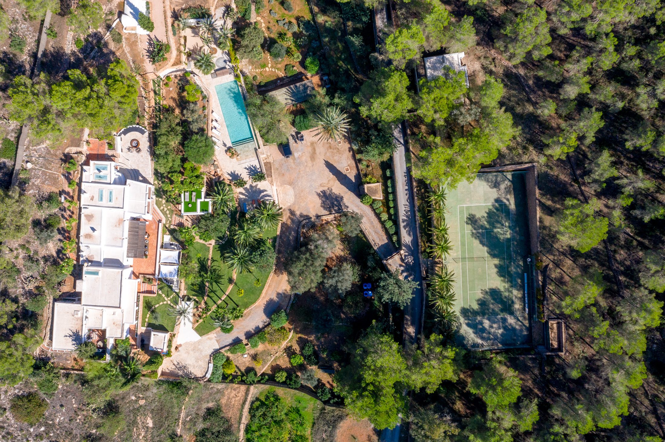 CAN NIKITA LUXURY