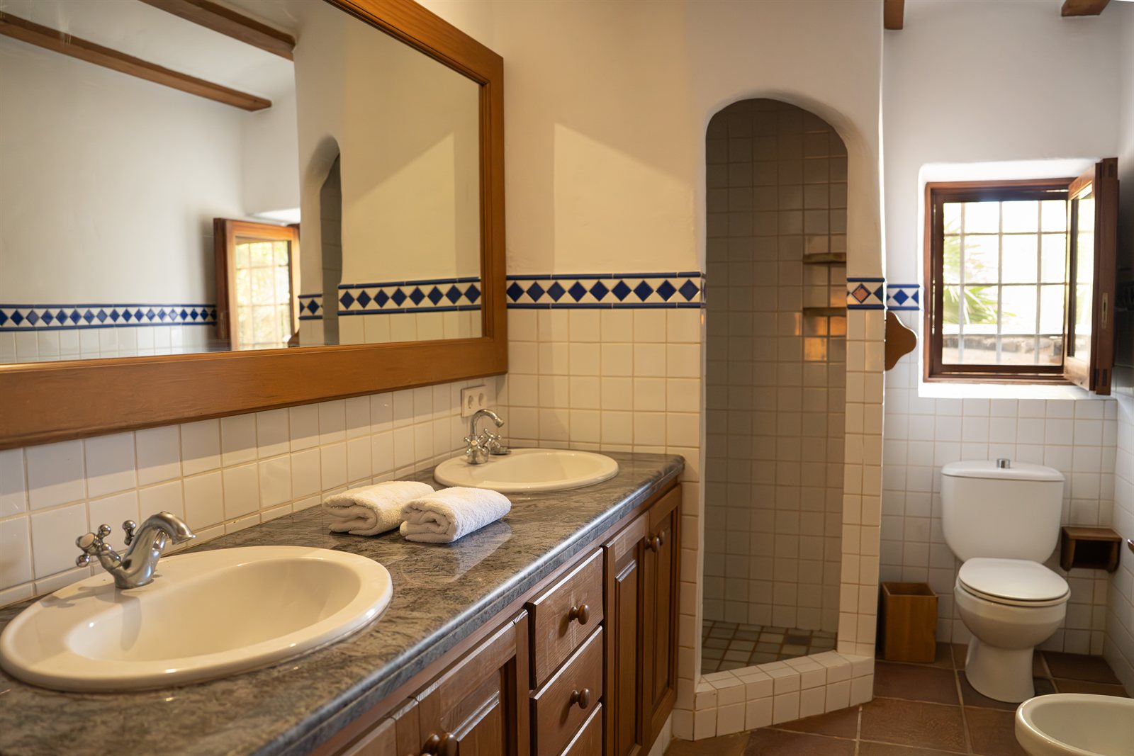 CASA MORNA
